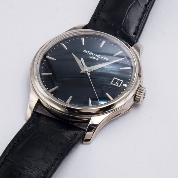 Patek Philippe Calatrava 5227G-010